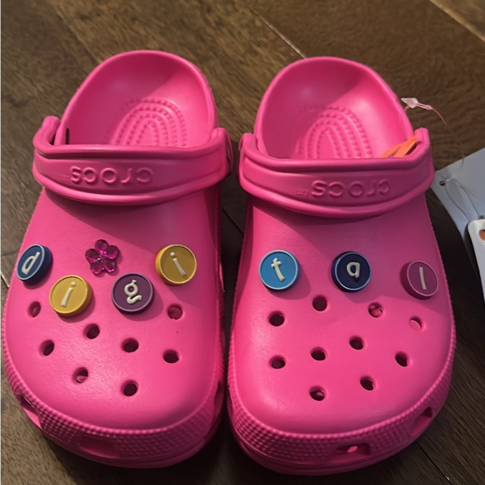 CROCS Bright Pink Clogs with Fun jibbitz charms